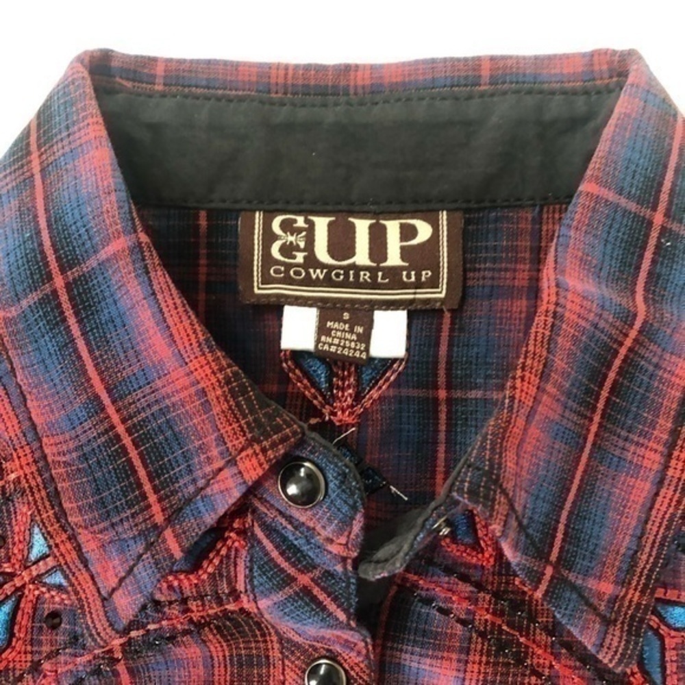 Cowgirl Up Women's Button-Down Shirt Size Small - Picture 7 of 7